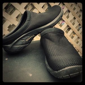 Merell Men’s Black Slides Size 11